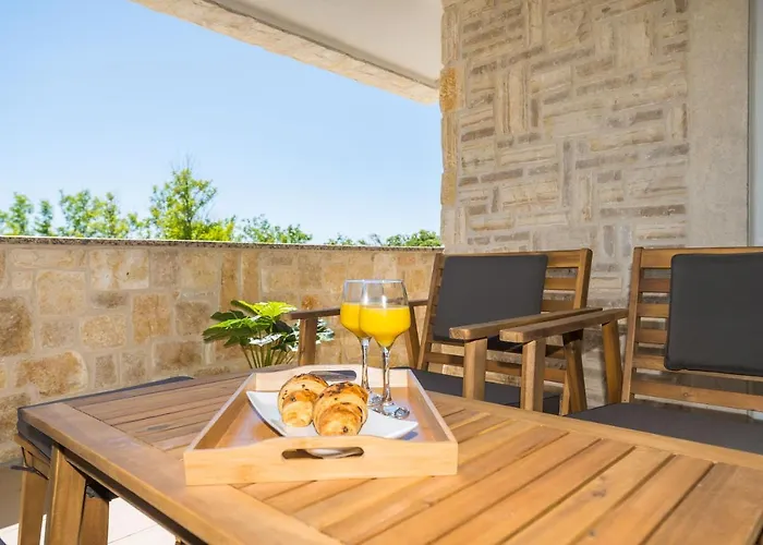 New Stone With Pool Near The Sandy By Traveler Tourist Agency Krk Id 2372 Bedroom 1 Villa *